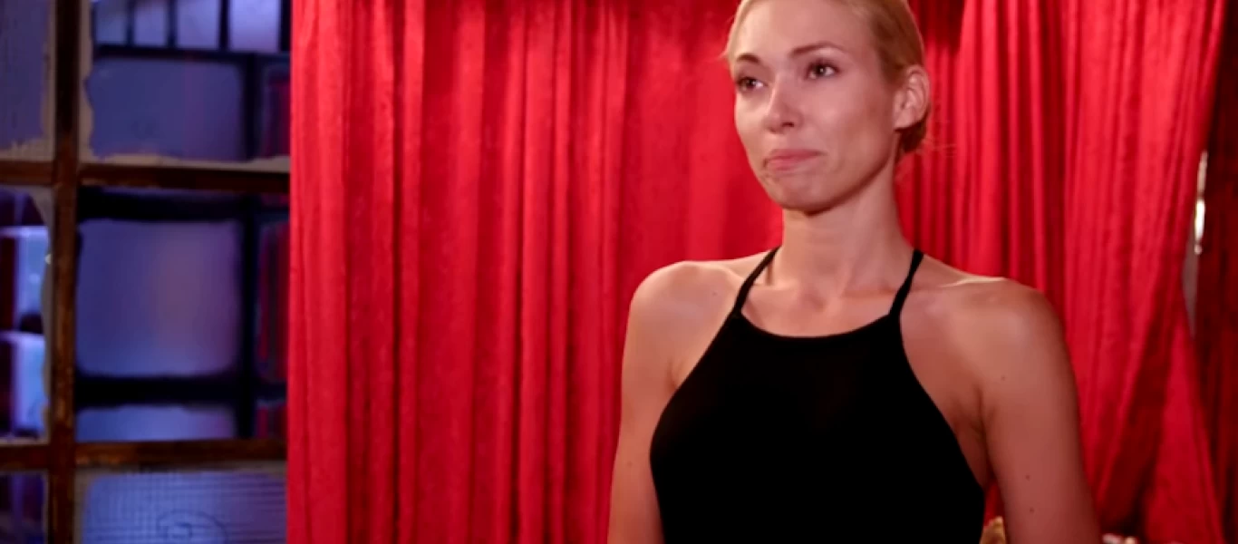 Θα νικούσε άνετα το περσινό GNTM: Η Μικαέλα έγινε κοκκινομάλλα και σαρώνει τα πάντα